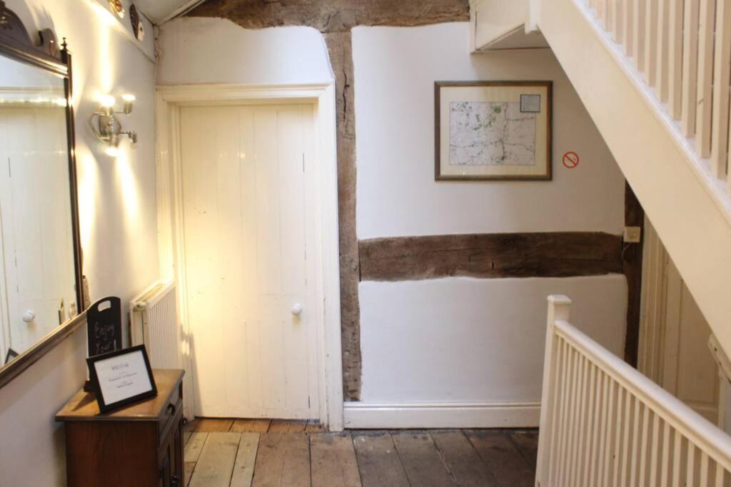 Medieval Roots And Harry Potter Townhouse - Hiking Near Ludlow Лемінстер Екстер'єр фото